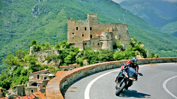 Bella Piemonte - Italiens Top-Region für Genießer Bella Piemonte - Italiens Top-Region für Genießer